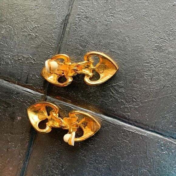 Beautiful Gold plate nuggets clip earrings, Vintage, Mint - Picture 4 of 4